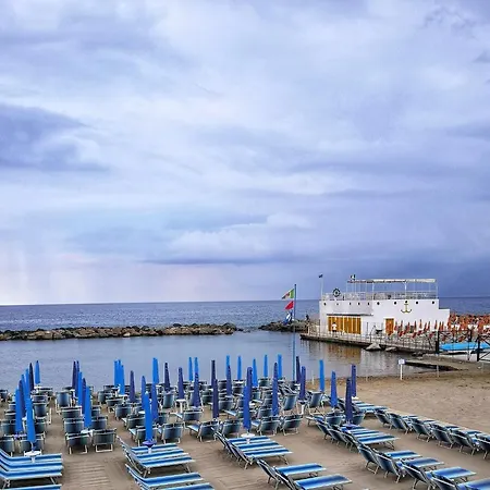 דירה Casa Matuzia סנרמו