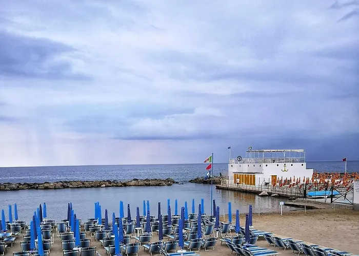 아파트 Casa Matuzia A 100m Dal Mare Bilocale Moderno Foce 산레모