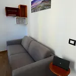 Casa Matuzia A 100m Dal Mare Bilocale Moderno Foce 아파트 *